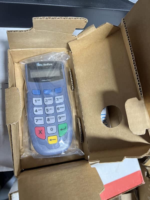 Verifone PINPAD 1000SE PCI Compliant- with Contactless and Cable